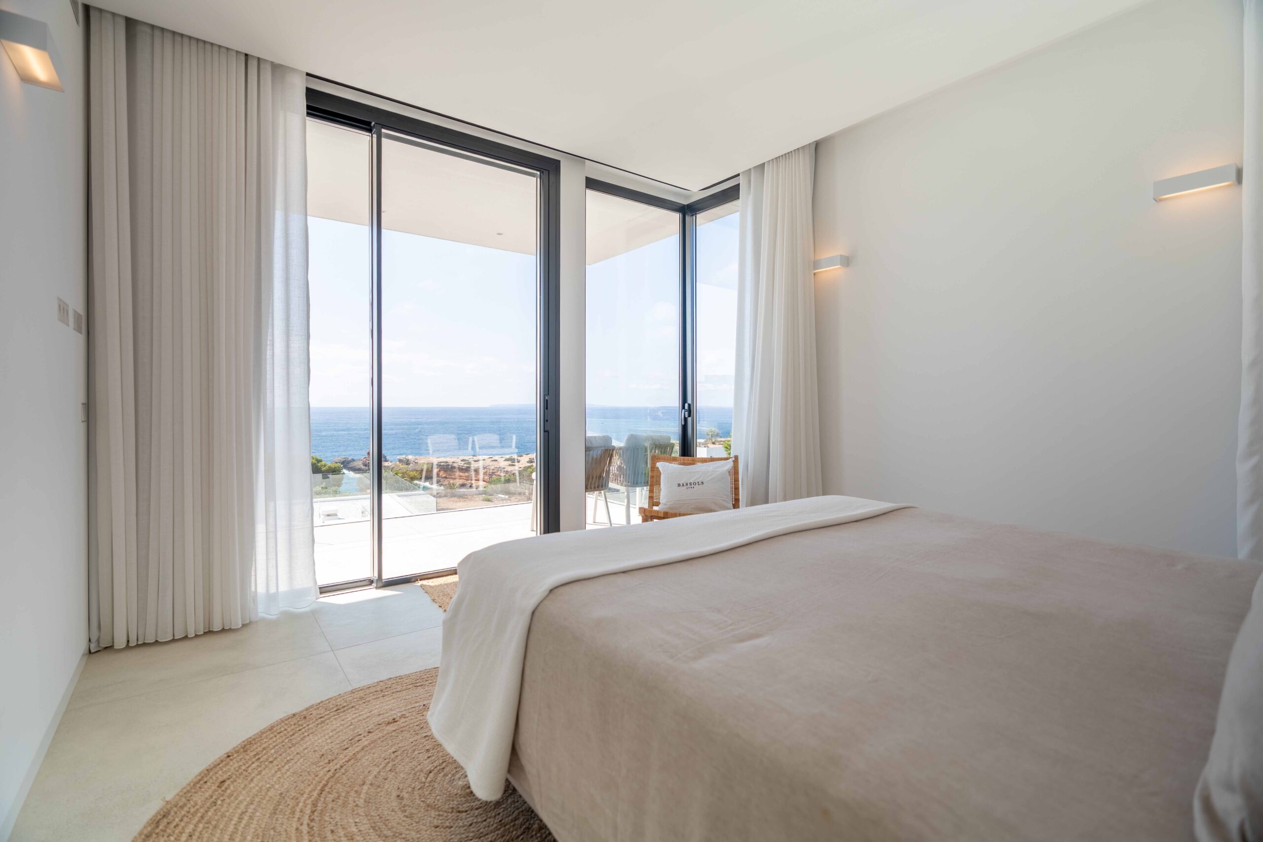 Interiors of the ibiza rental villa Sa Careneta. In Cap Martinet.
